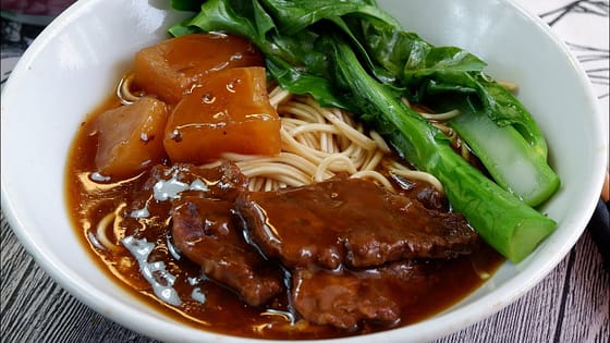 So Easy U must try! Super Tasty Braised Beef Noodles 红烧牛肉面 Multi-cooker / Pressure cooker Recipe